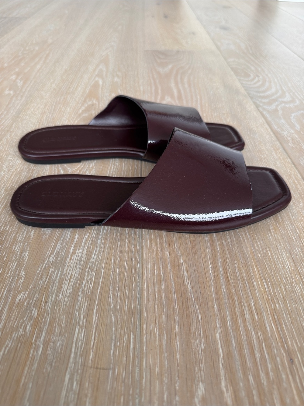 Old Navy Women's Faux-Leather Slide Sandals in Dark Chocolate. NWOT. Size 9. - Picture 5 of 7